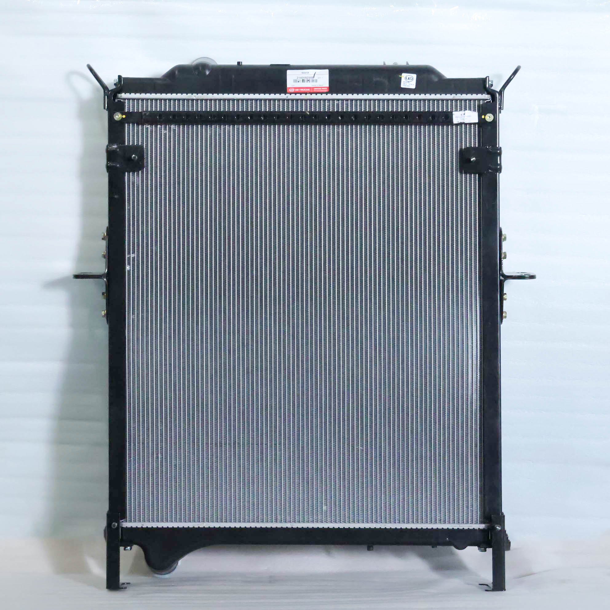 KÉT NƯỚC LÀM MÁT ĐỘNG CƠ - QUESTER