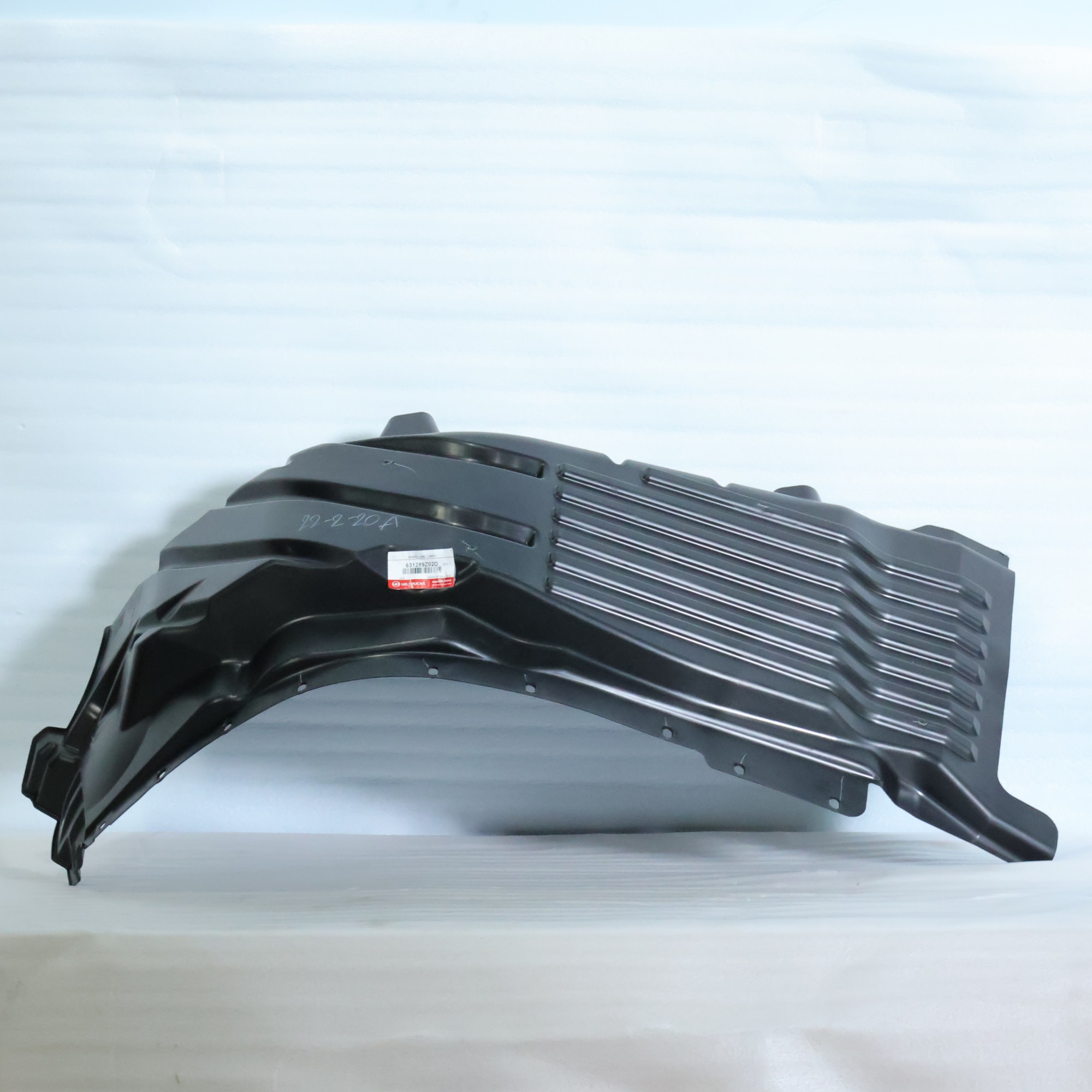 LÒNG VÈ CHẮN BÙN BÁNH TRƯỚC BÊN TRÁI  -CRONER- PKE 250HP