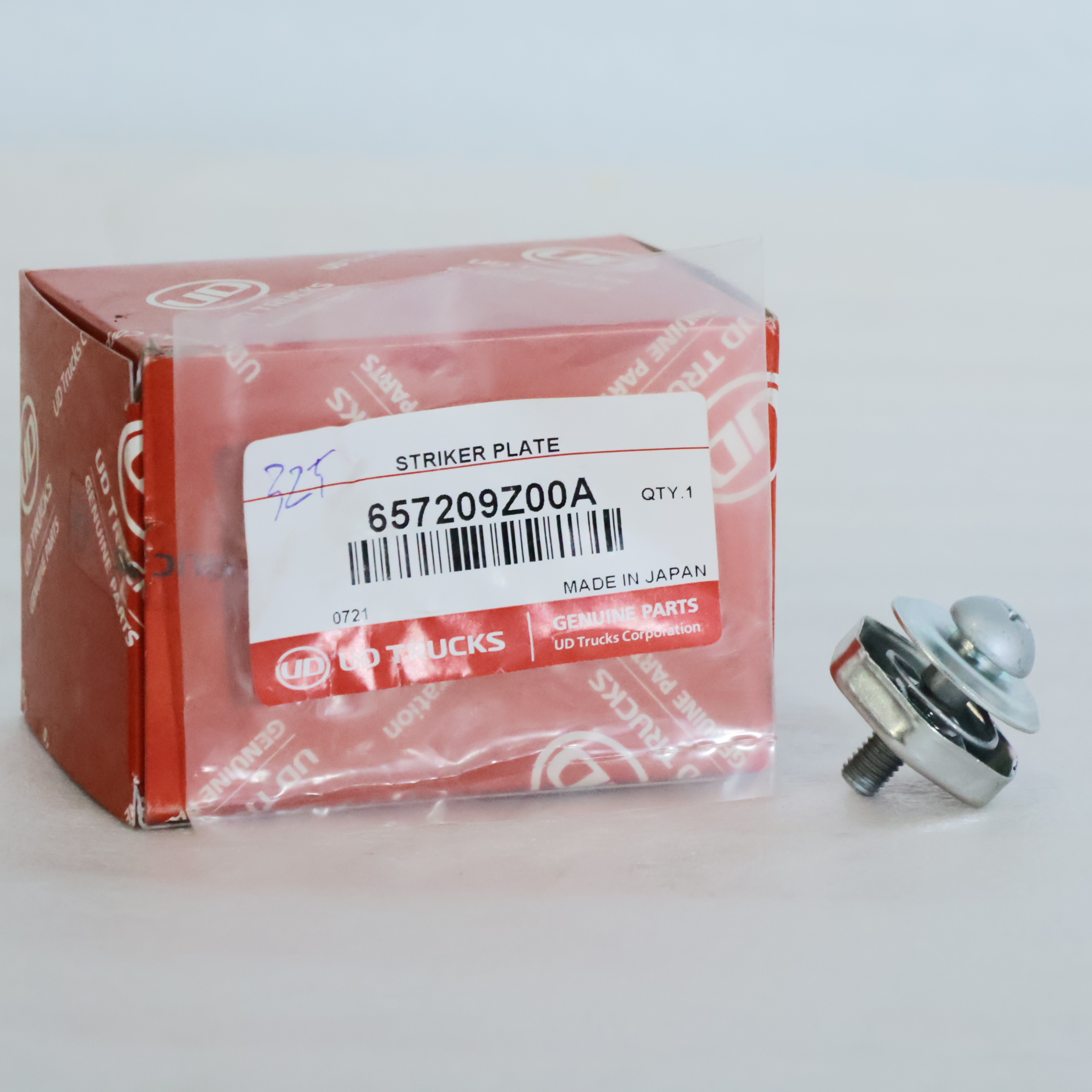 ĐẦU CHUỘT KHÓA NẮP CABÔ - QUESTER