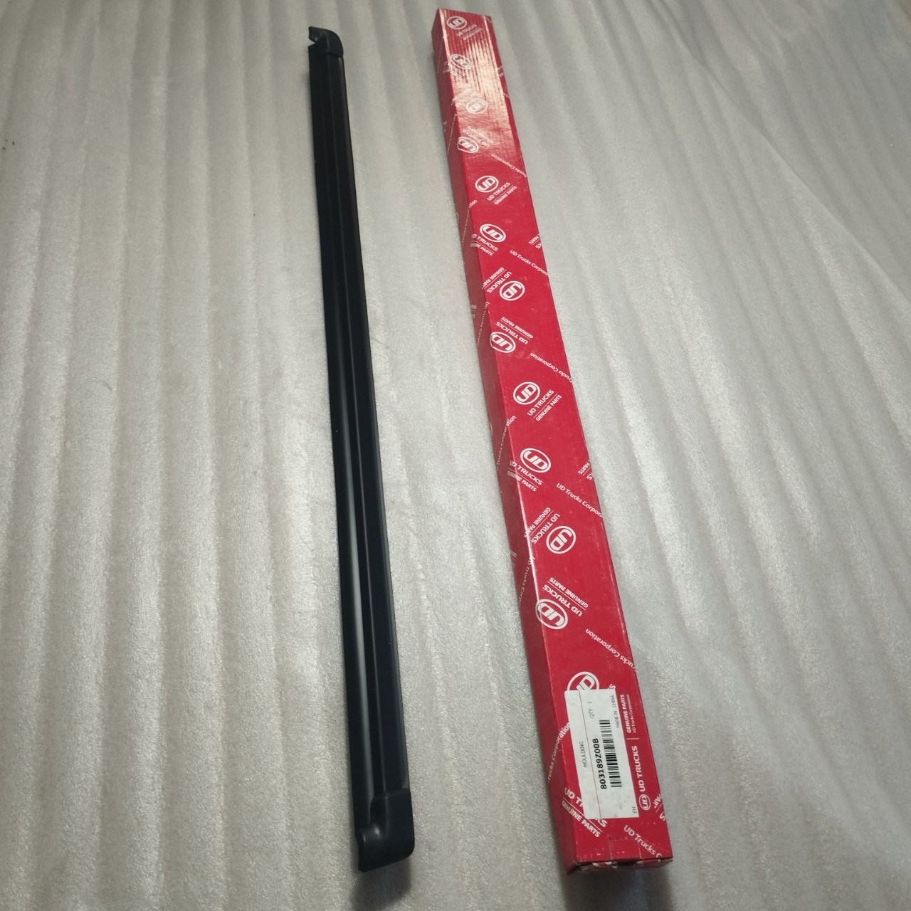 NẸP VIỀN CỬA, BÊN PHẢI (DÙNG CHUNG)